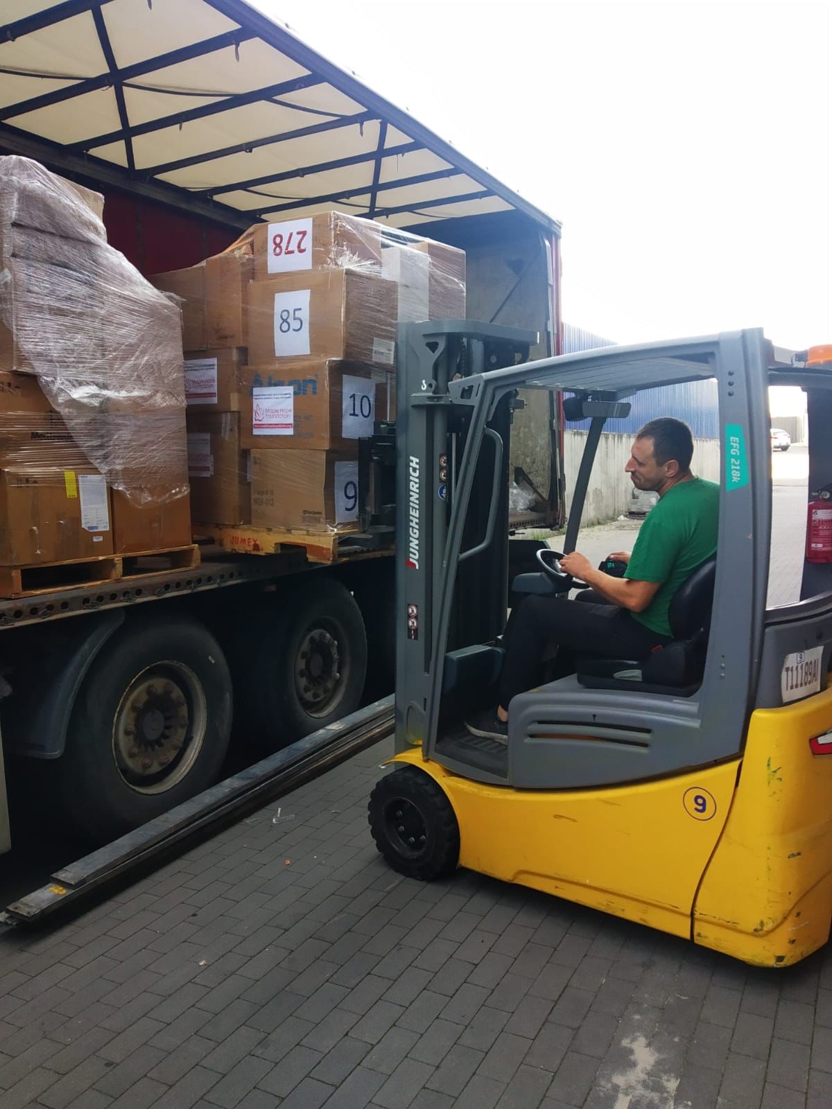21 pallets of medical supplies from Canada for Ukrainian hospitals